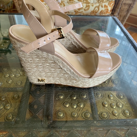 Michael Kors Wedge sandals - Picture 1 of 8